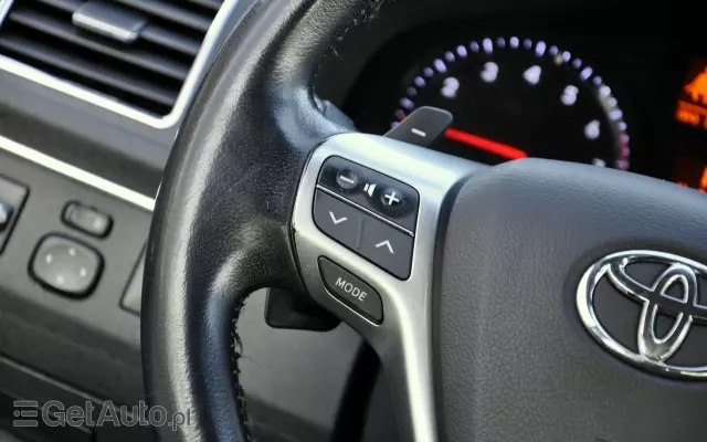 TOYOTA Avensis 2.0 Multidrive S Executive