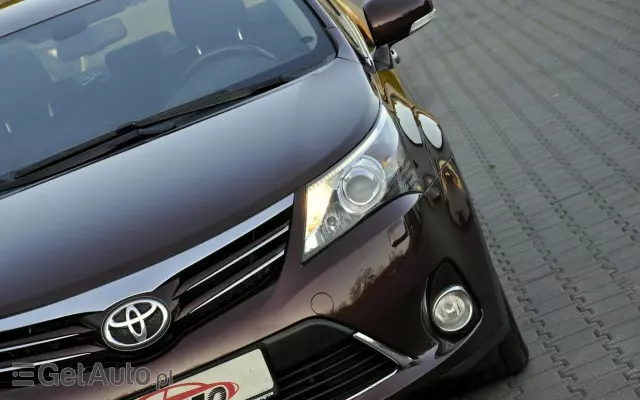 TOYOTA Avensis 2.0 Multidrive S Executive