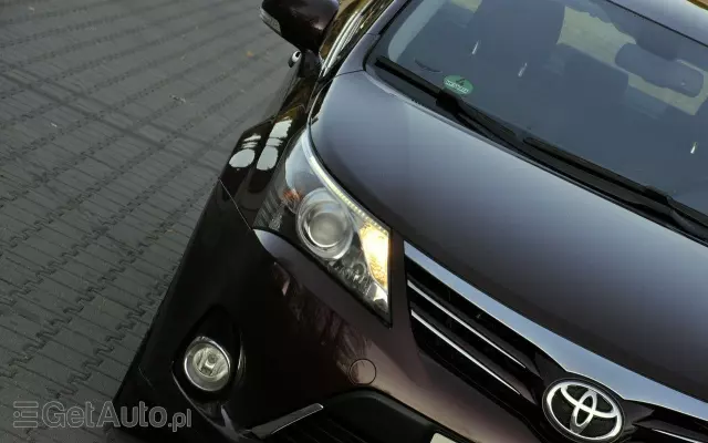 TOYOTA Avensis 2.0 Multidrive S Executive