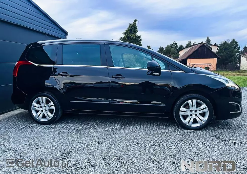 PEUGEOT 5008 1.6 BlueHDi Style 7os