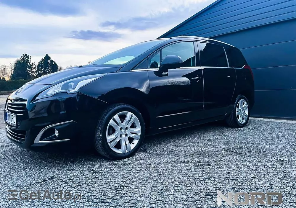 PEUGEOT 5008 1.6 BlueHDi Style 7os