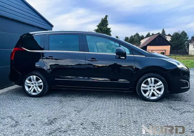 PEUGEOT 5008 1.6 BlueHDi Style 7os