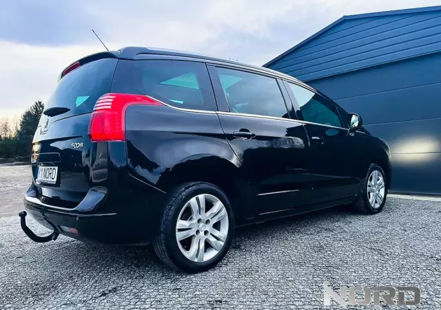 PEUGEOT 5008 1.6 BlueHDi Style 7os