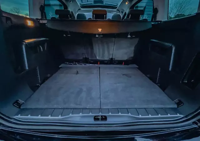 PEUGEOT 5008 1.6 BlueHDi Style 7os