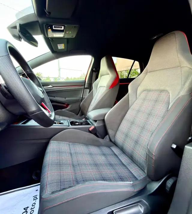VOLKSWAGEN Golf 2.0 TSI GTI DSG