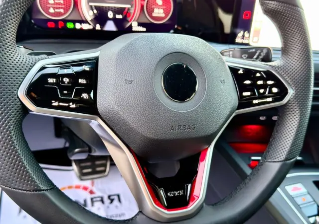 VOLKSWAGEN Golf 2.0 TSI GTI DSG