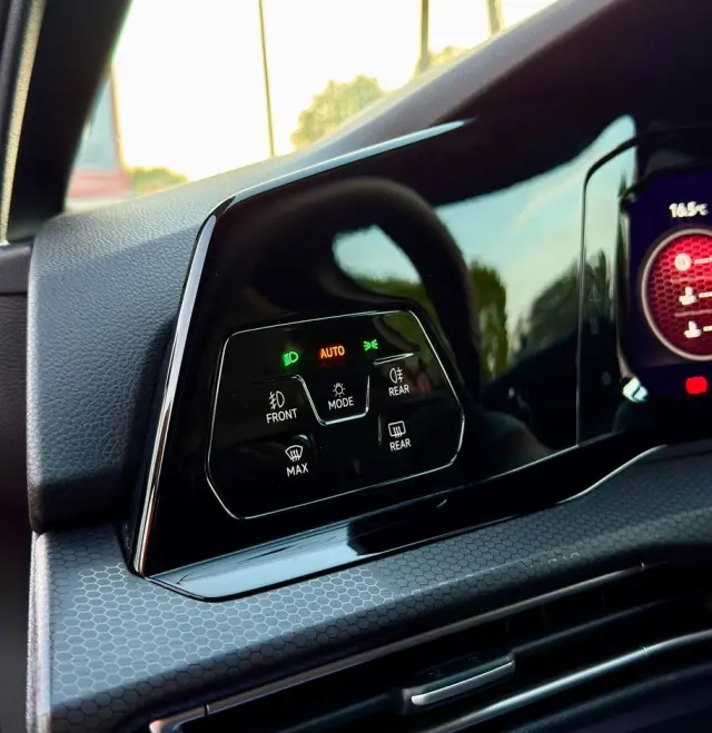 VOLKSWAGEN Golf 2.0 TSI GTI DSG
