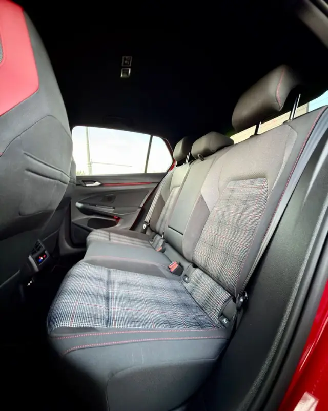 VOLKSWAGEN Golf 2.0 TSI GTI DSG