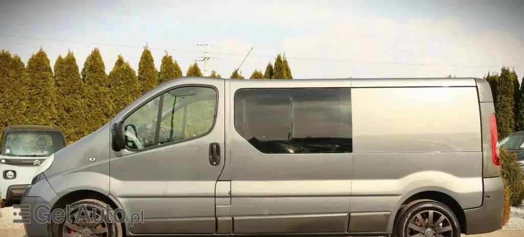 OPEL Vivaro 