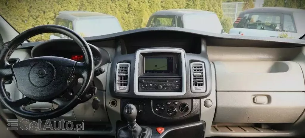 OPEL Vivaro 