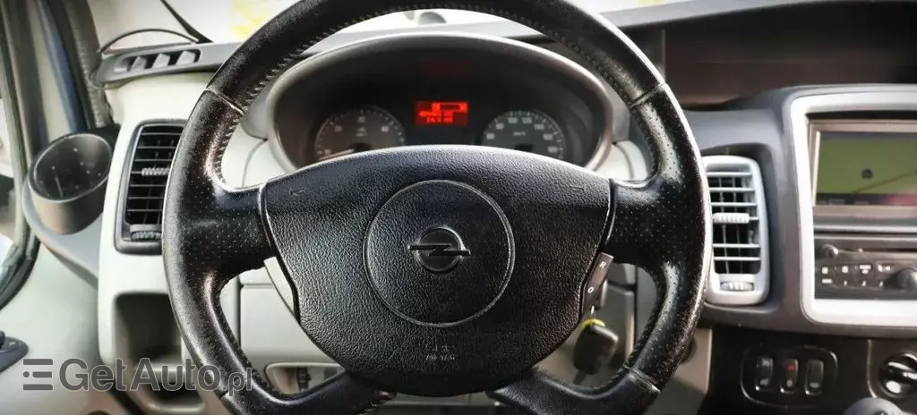 OPEL Vivaro 