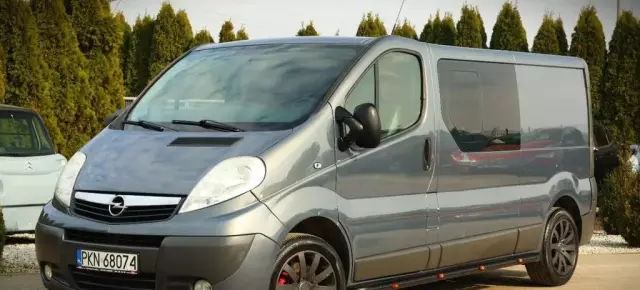 OPEL Vivaro 