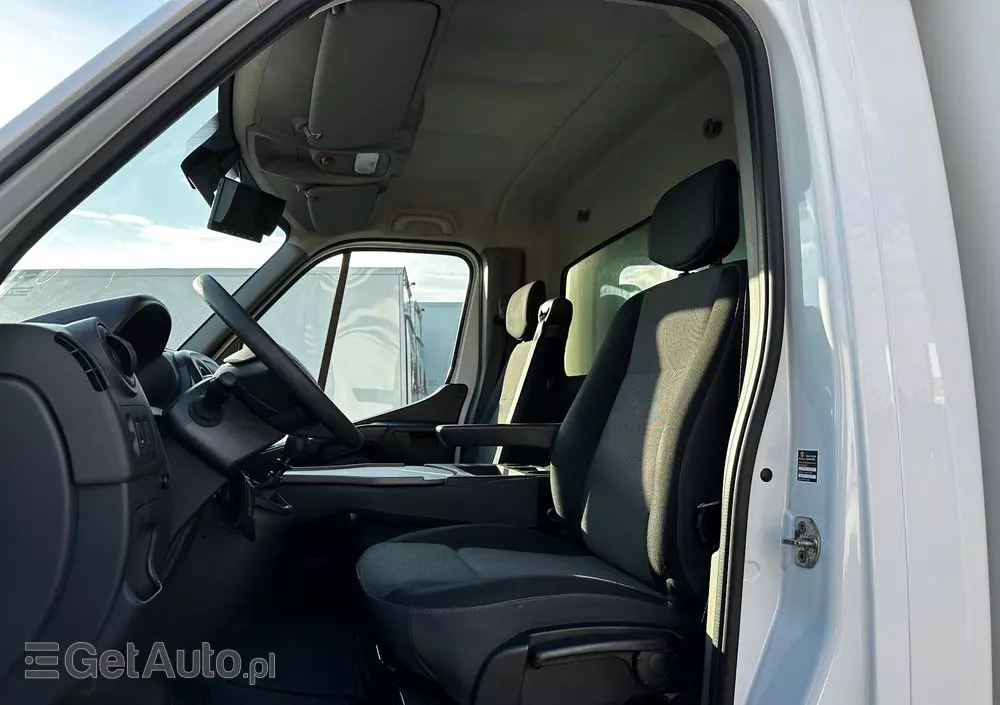 RENAULT MASTER Kontener/Winda 750kg/Klima/tempomat/Kamera/990kg ładowności 