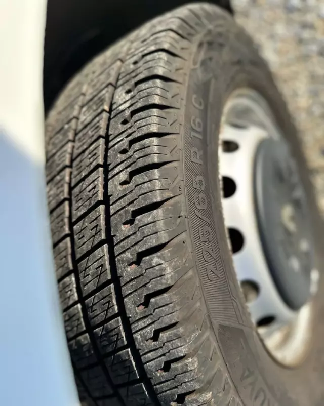 RENAULT MASTER Kontener/Winda 750kg/Klima/tempomat/Kamera/990kg ładowności 