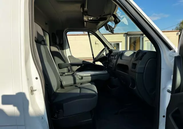 RENAULT MASTER Kontener/Winda 750kg/Klima/tempomat/Kamera/990kg ładowności 