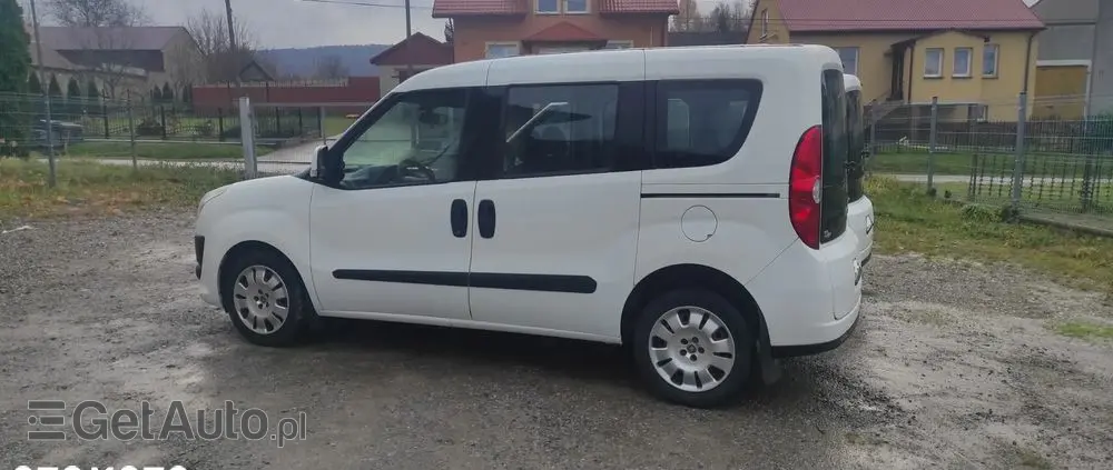 FIAT DOBLO multyat POLSKI SALON 1 WŁASCICIEL 5 OSÓB BEZWYPADKOWY 