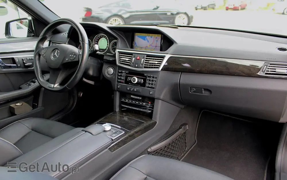 MERCEDES-BENZ Klasa E 500 Avantgarde