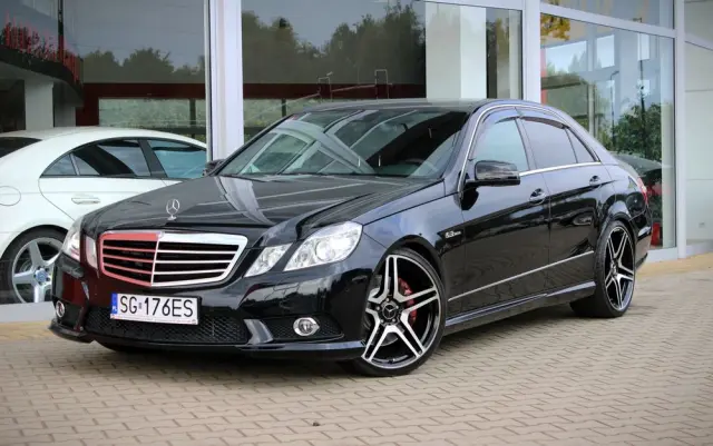 MERCEDES-BENZ Klasa E 500 Avantgarde