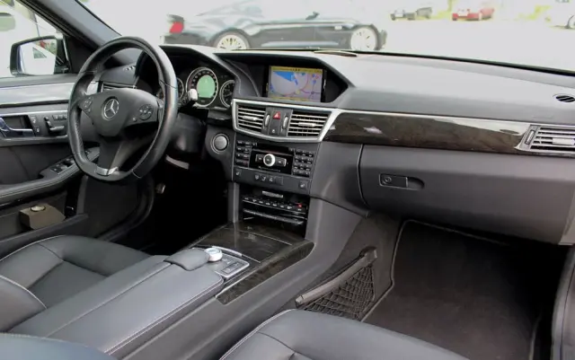 MERCEDES-BENZ Klasa E 500 Avantgarde