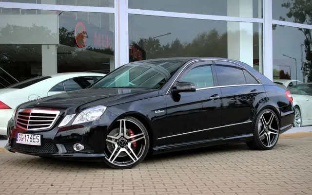 MERCEDES-BENZ Klasa E 500 Avantgarde