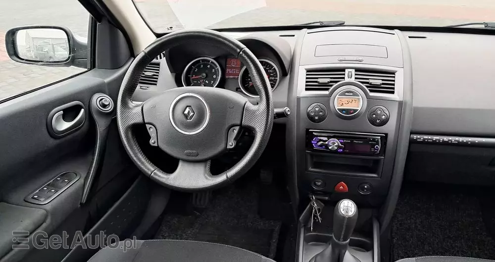 RENAULT Megane 
