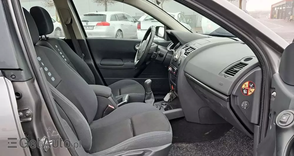 RENAULT Megane 
