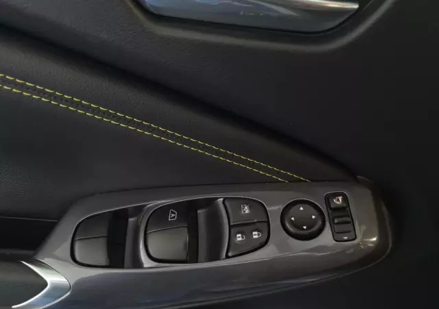 NISSAN Juke 1.0 DIG-T Kiiro DCT