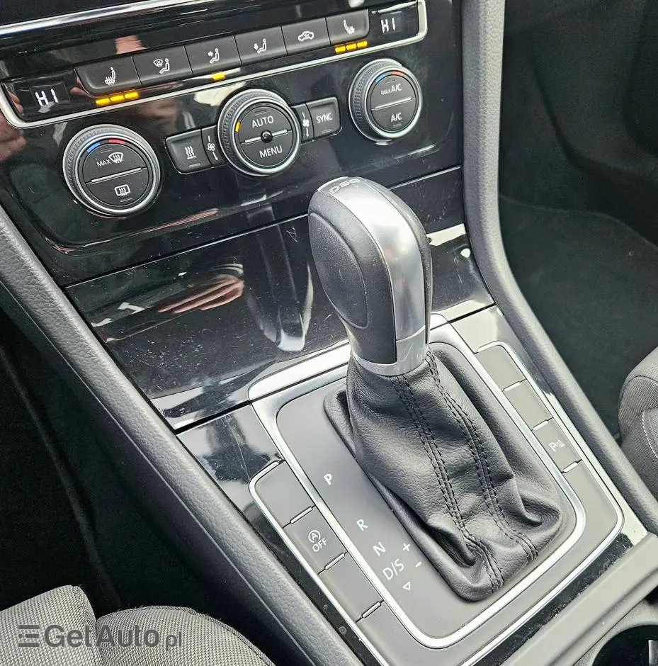 VOLKSWAGEN Golf 1.5 TSI ACT (BlueMotion Technology) DSG Highline