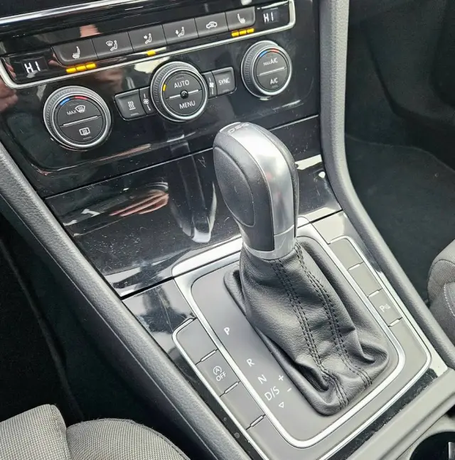 VOLKSWAGEN Golf 1.5 TSI ACT (BlueMotion Technology) DSG Highline