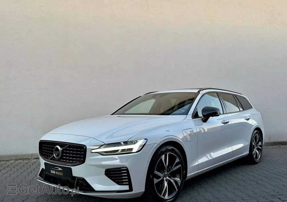 VOLVO V60 T6 AWD Recharge Geartronic RDesign