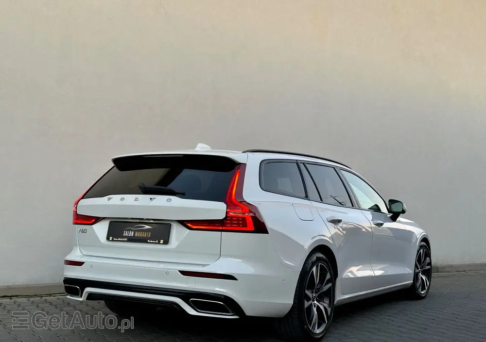 VOLVO V60 T6 AWD Recharge Geartronic RDesign