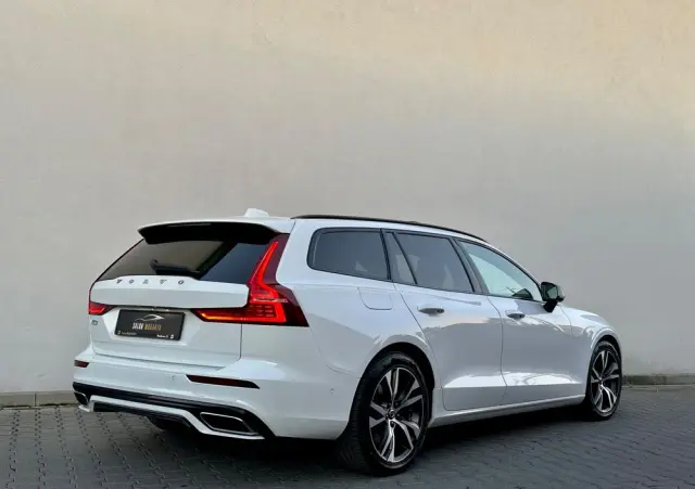 VOLVO V60 T6 AWD Recharge Geartronic RDesign