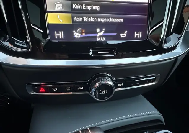 VOLVO V60 T6 AWD Recharge Geartronic RDesign