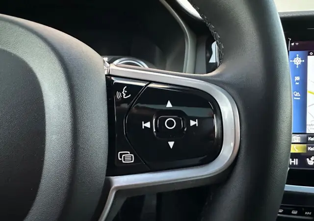 VOLVO V60 T6 AWD Recharge Geartronic RDesign