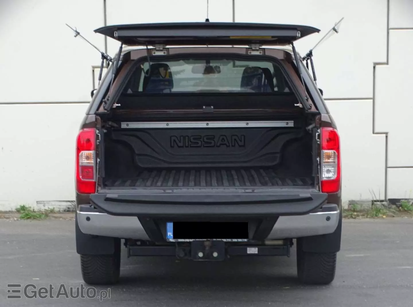 NISSAN Navara 