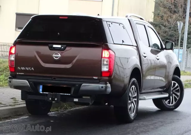 NISSAN Navara 