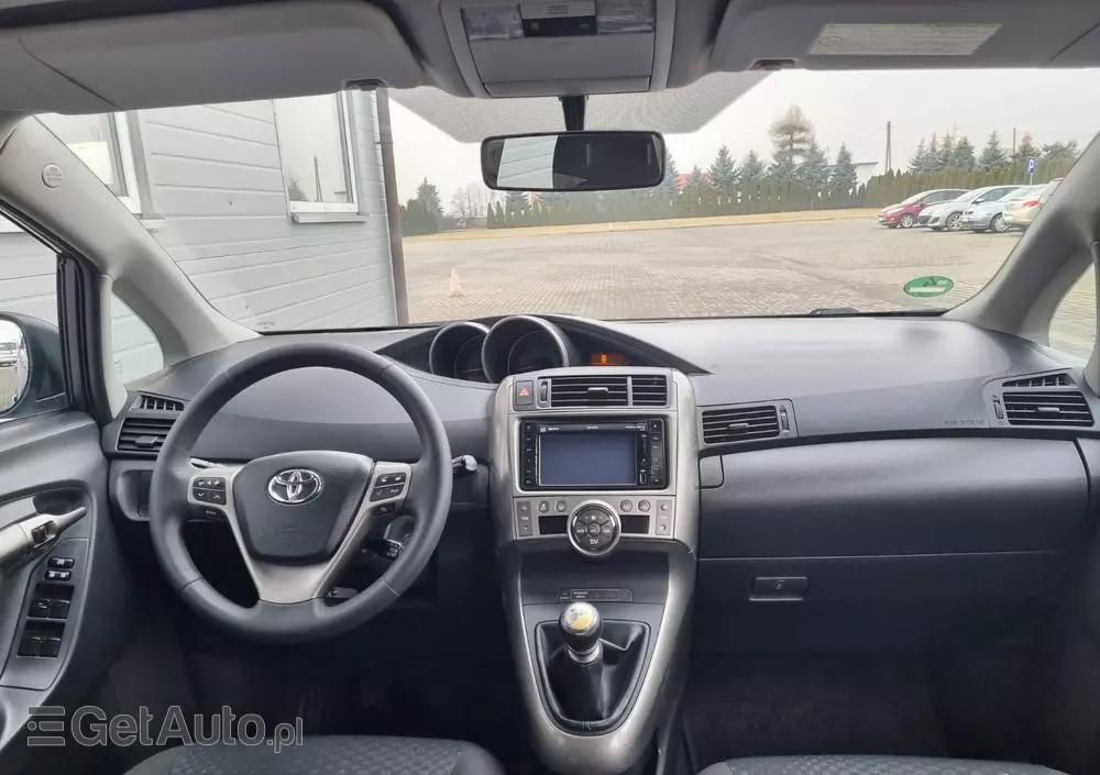 TOYOTA Verso 1.6 Travel