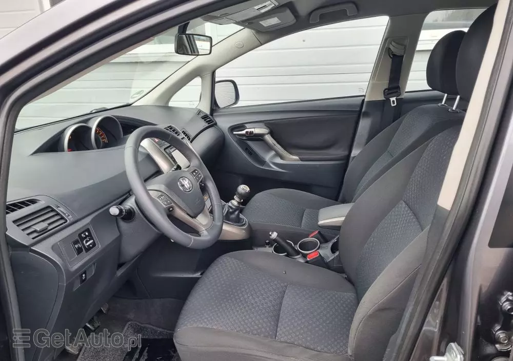 TOYOTA Verso 1.6 Travel