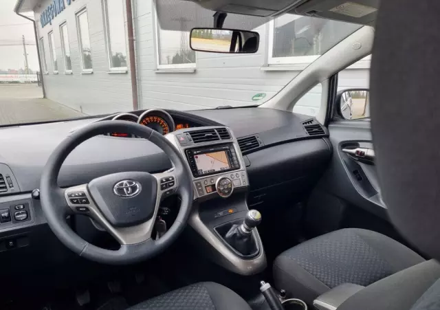 TOYOTA Verso 1.6 Travel