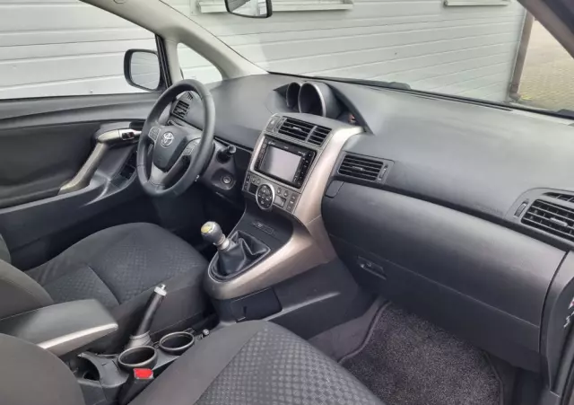 TOYOTA Verso 1.6 Travel