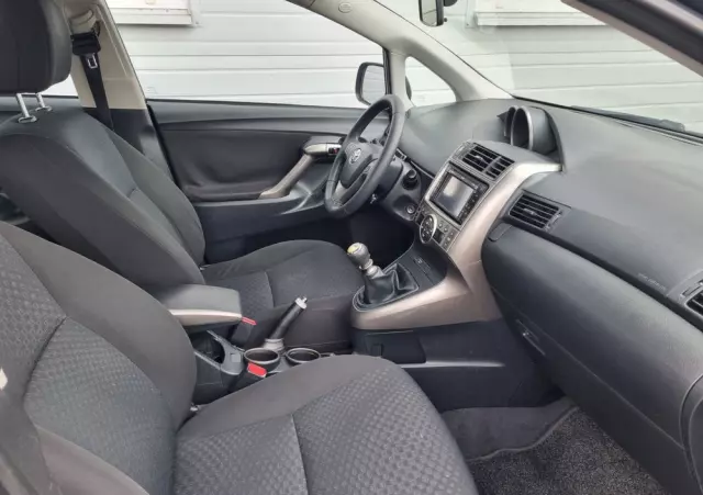 TOYOTA Verso 1.6 Travel