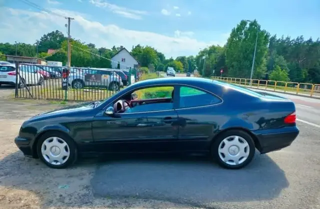 MERCEDES-BENZ CLK 
