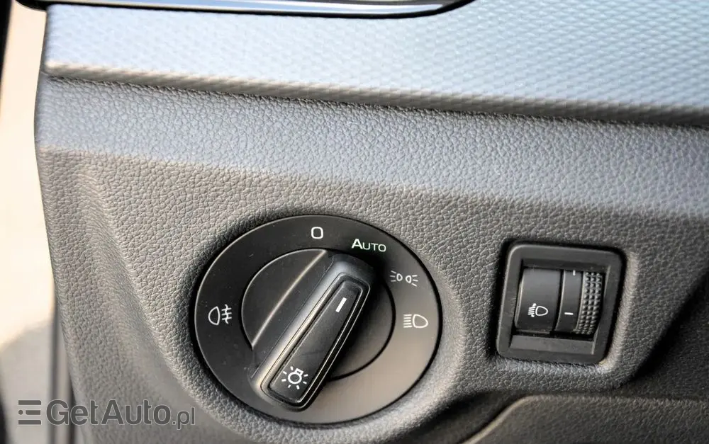 SKODA Kamiq 1.0 TSI Ambition