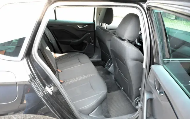 SKODA Kamiq 1.0 TSI Ambition