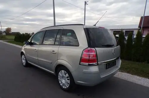 OPEL Zafira 