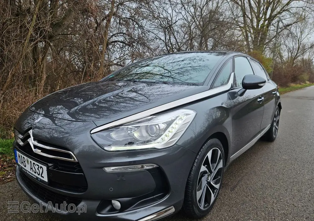 CITROËN DS5 1.6 THP SoChic