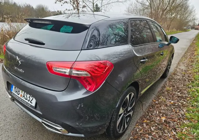 CITROËN DS5 1.6 THP SoChic