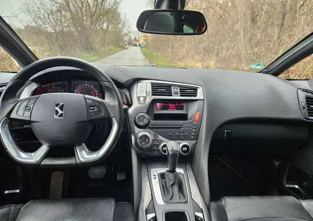 CITROËN DS5 1.6 THP SoChic