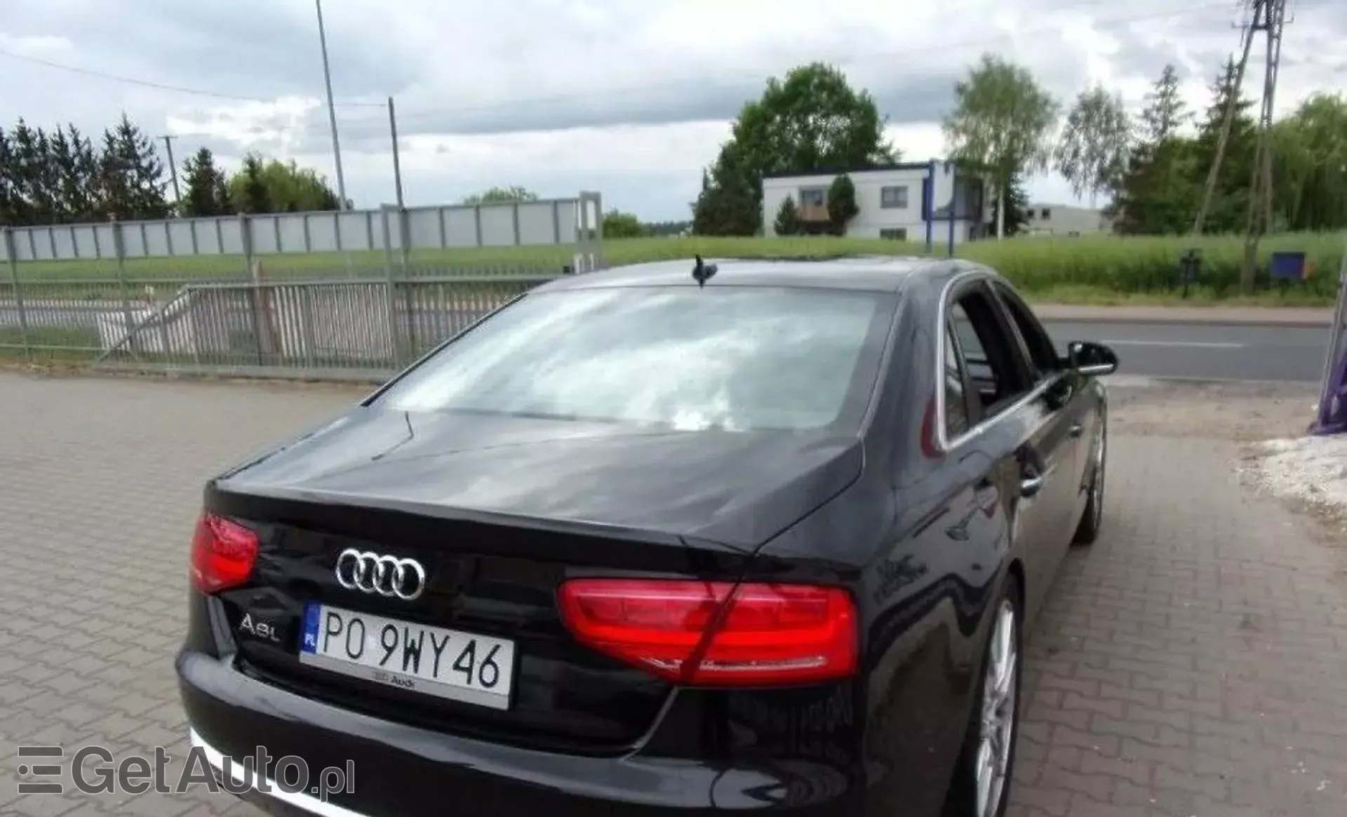 AUDI A8 