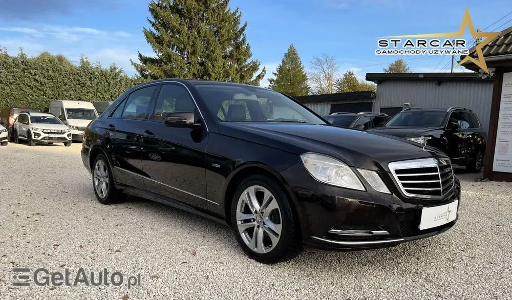 MERCEDES-BENZ Klasa E 200 BlueTEC 7G-TRONIC Elegance